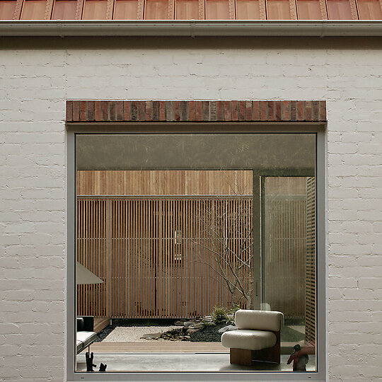 Interior photograph of Courtyard House by Tom Ross