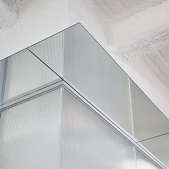 Interior photograph of La Trobe University Library Bendigo by Derek Swalwell