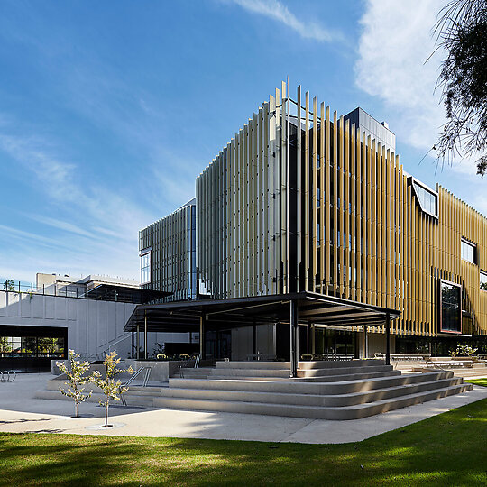 Adelaide Botanic High School by Cox Architecture + DesignInc ...