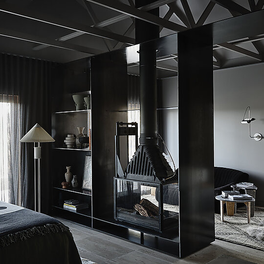 Interior photograph of BASSANO by Derek Swalwell