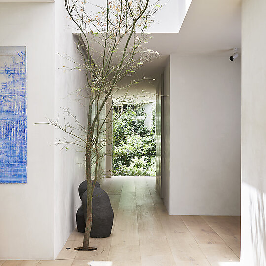 Interior photograph of RIVER House by LISA COHEN
