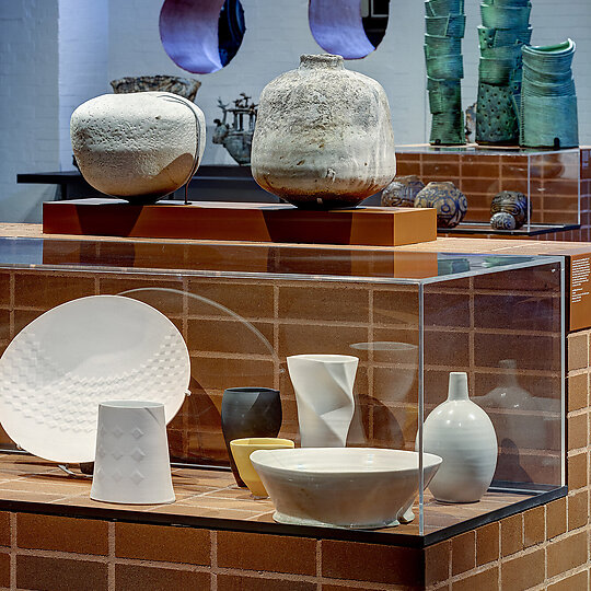 Interior photograph of Clay Dynasty by Brett Boardman