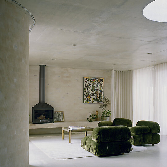 Interior photograph of Mary Street House by Rory Gardiner