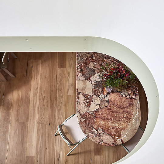 Interior photograph of Rosso Verde by Pablo Veiga