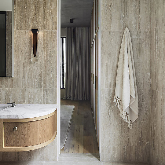 Interior photograph of Glen Iris House by Sharyn Cairns