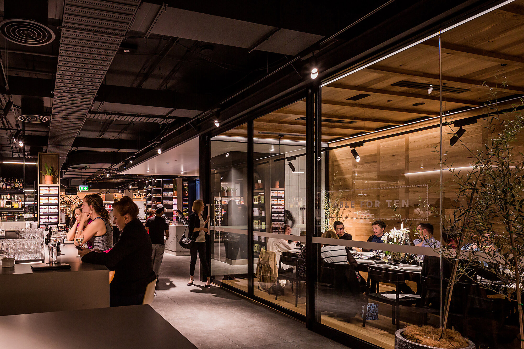 DAVID JONES FOOD HALL BONDI JUNCTION by Landini Associates Australian Interior Design Awards