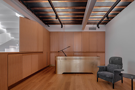 Interior photograph of Judith Neilson Institute for Journalism and Ideas by Ben Guthrie