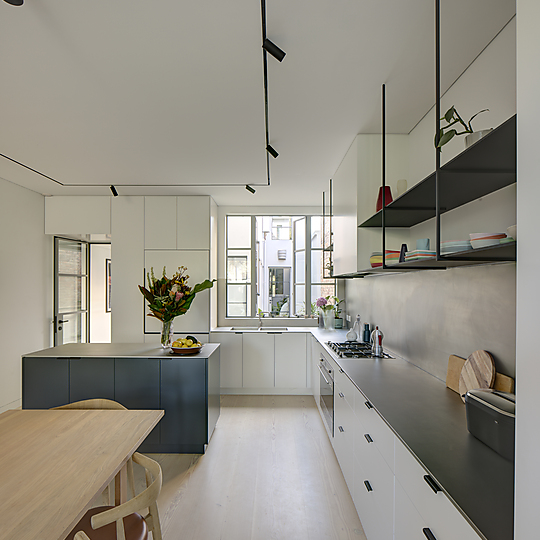 Interior photograph of Annandale Terrace by Brett Boardman