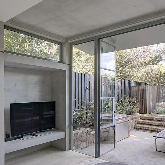 Interior photograph of Annandale Terrace by Brett Boardman