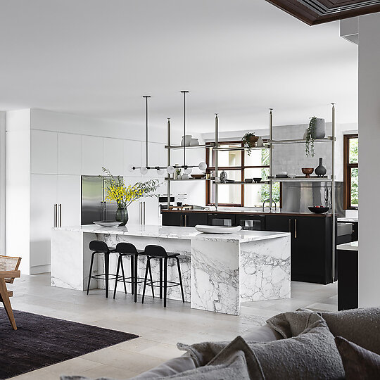 Interior photograph of Red Hill Residence by Tom Ferguson