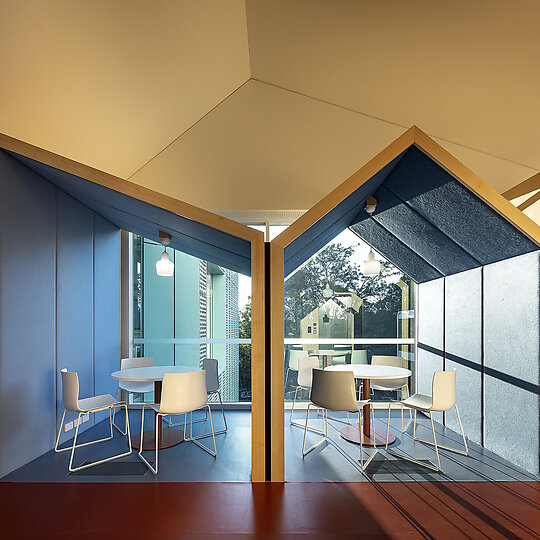 Interior photograph of Ravenswood Senior Learning Centre by Tom Fergusson